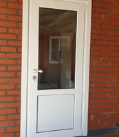Пластиковые двери