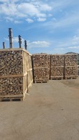 Дрова колотые сухие дубовые упаковка евроящик 2300.00. Продам