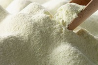 Сухе знежирене молоко (сзм), 1, 5%, дсту