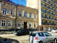 Продається 3-х кімнатна квартира по вул. Тершаківців, 4а