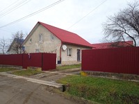 Двохповерховий будинок