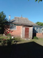 Продаєтся цегляний будинок 89м. кв. Підлозіївка пригород м. Охтирка Сумської області