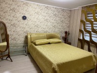 Двоспальне ліжко