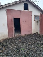 Гараж під ремонт авто