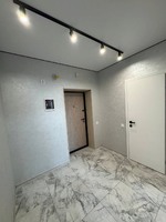 1к квартира з новим сучасним ремонтом. Продам