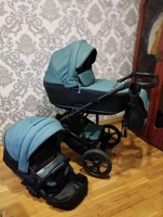 Продам коляску 2 в 1
