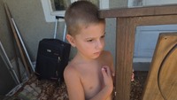 Потрібно з дитиною сидіти